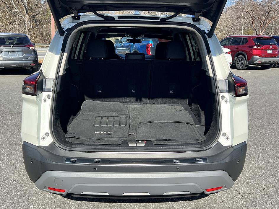 Certified 2023 Nissan Rogue SV w/ SV Premium B Package image 15