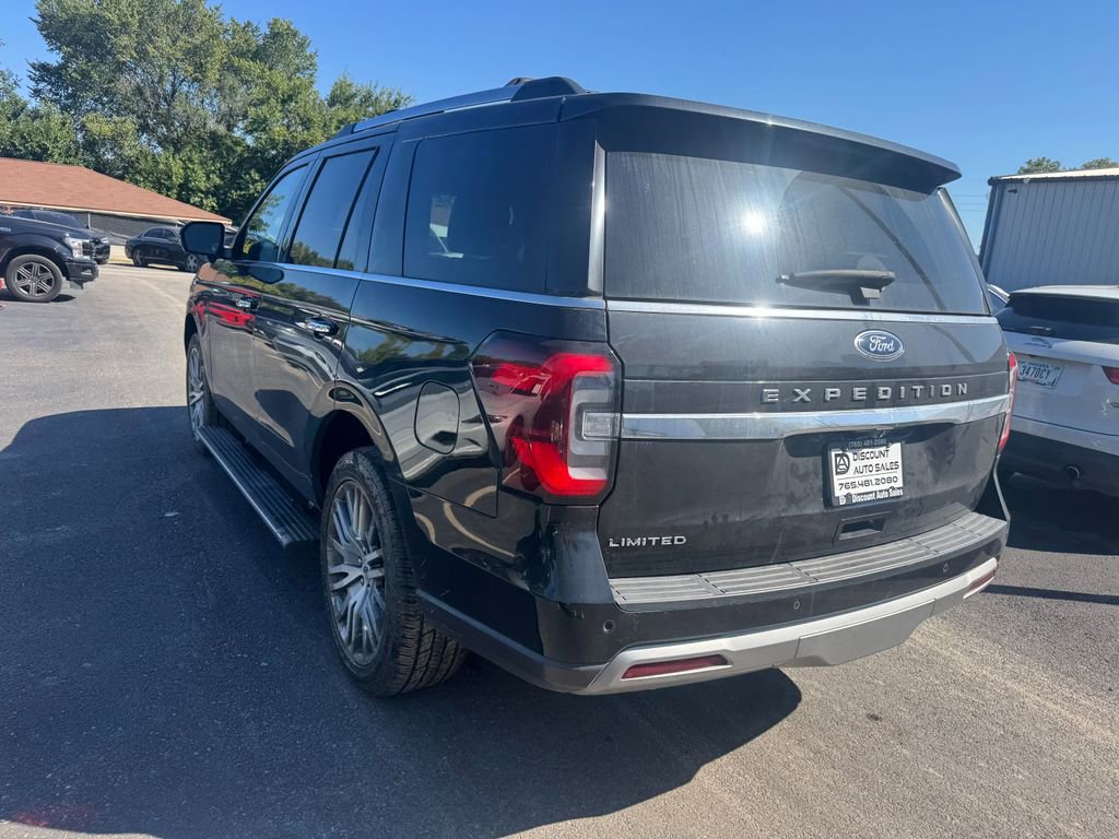 Used 2023 Ford Expedition Limited image 5