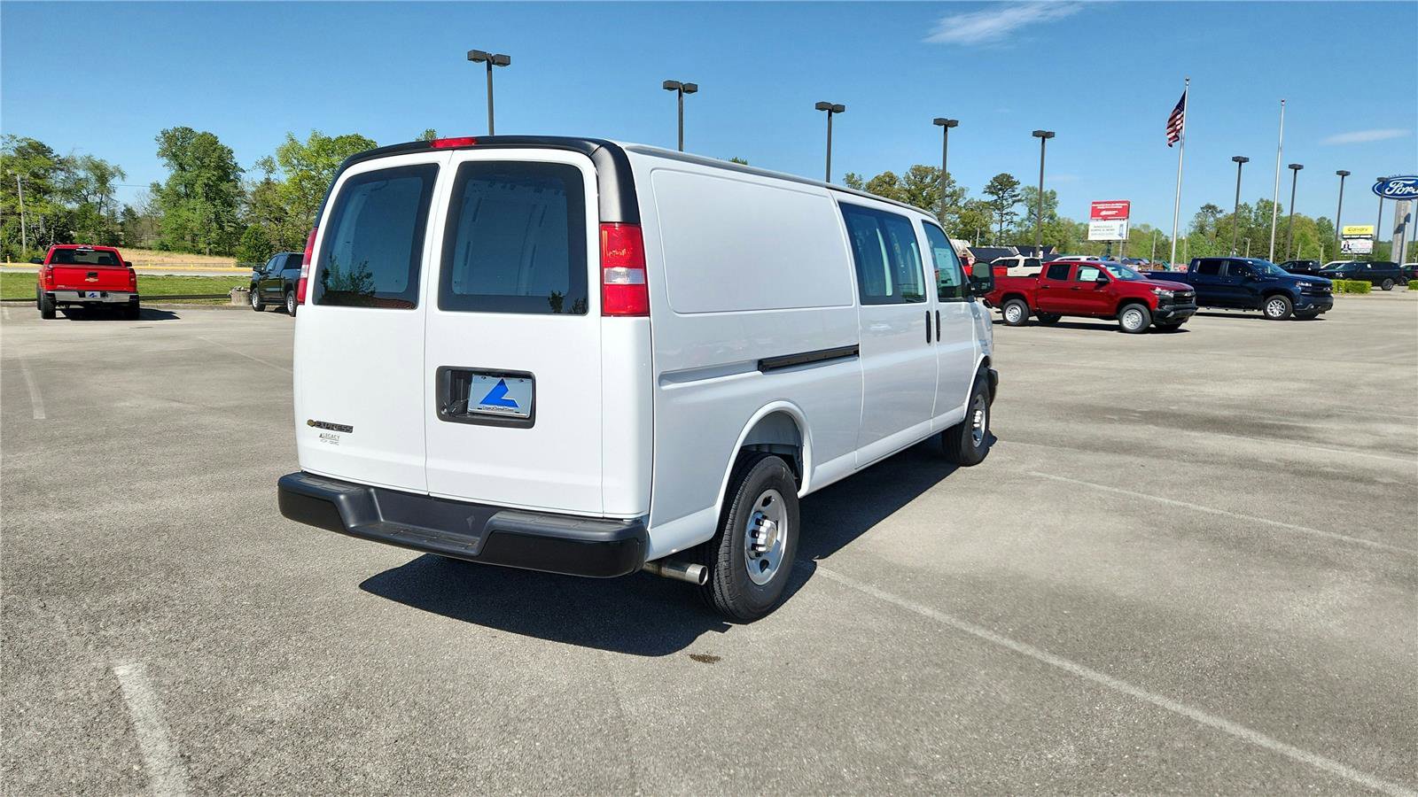 New 2026 Chevrolet Express 2500 Extended RWD image 2