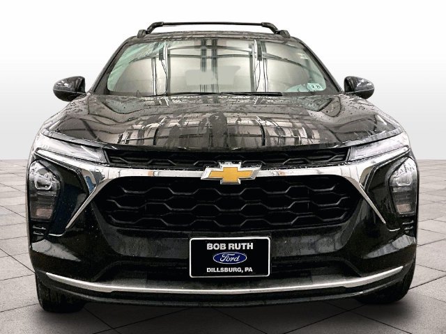 Used 2024 Chevrolet Trax LT w/ Driver Confidence Package FWD image 3