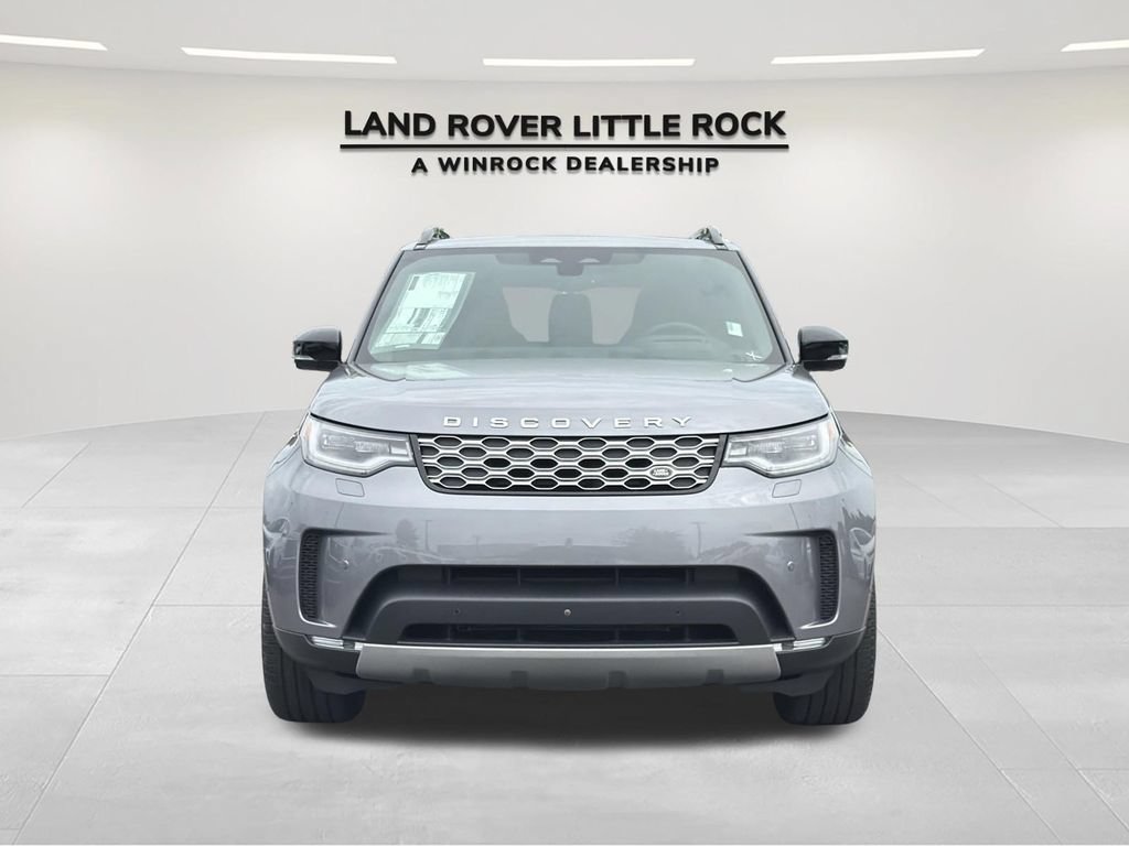 Used 2025 Land Rover Discovery S AWD/4WD image 8
