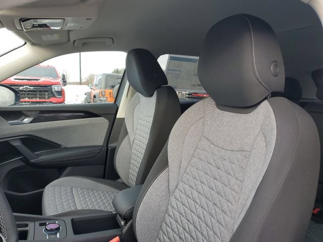 New 2026 Volkswagen Tiguan S AWD/4WD image 10