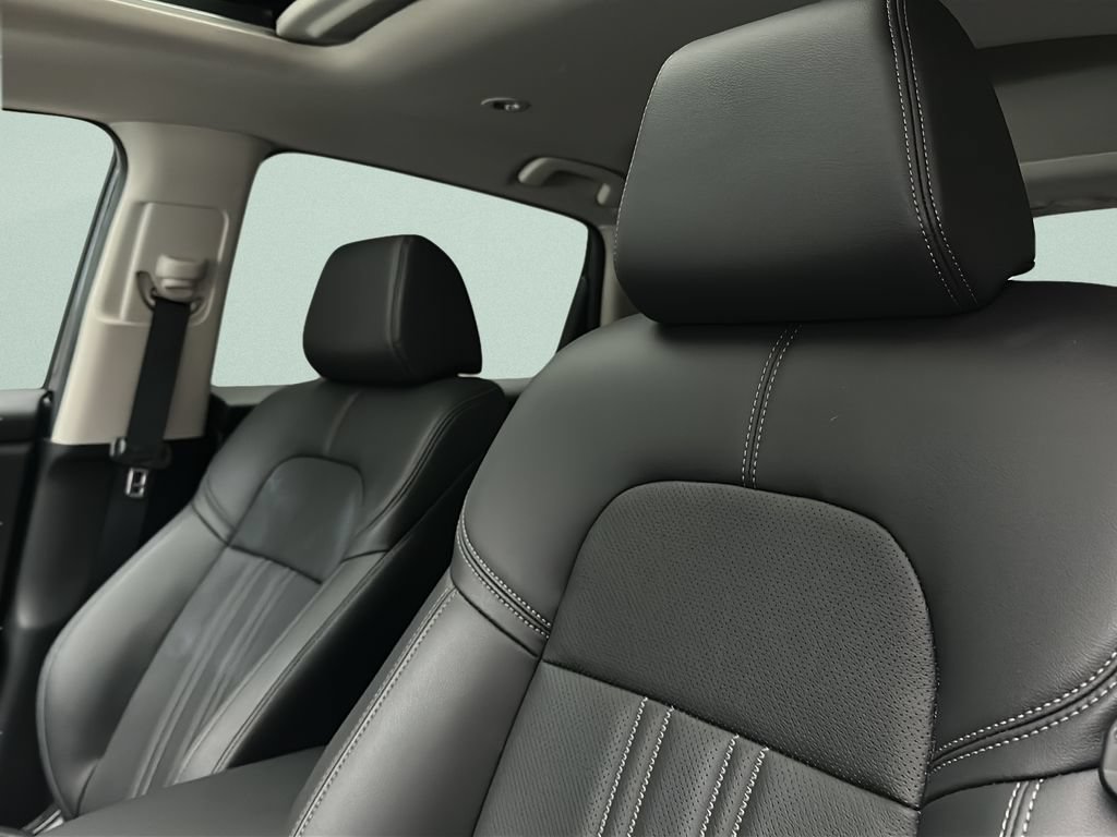 Certified 2024 Honda HR-V EX-L image 12