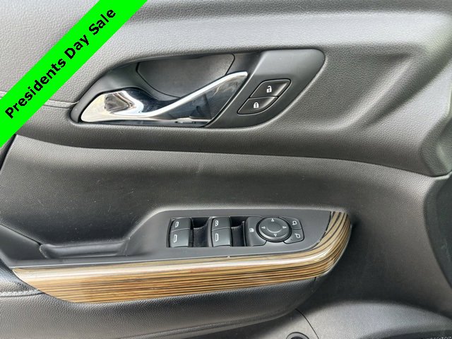 Used 2020 GMC Acadia SLE w/ Driver Convenience Package image 11