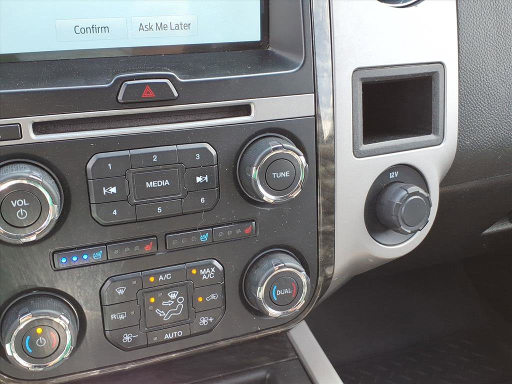 Used 2016 Ford Expedition Limited w/ Equipment Group 301A image 26