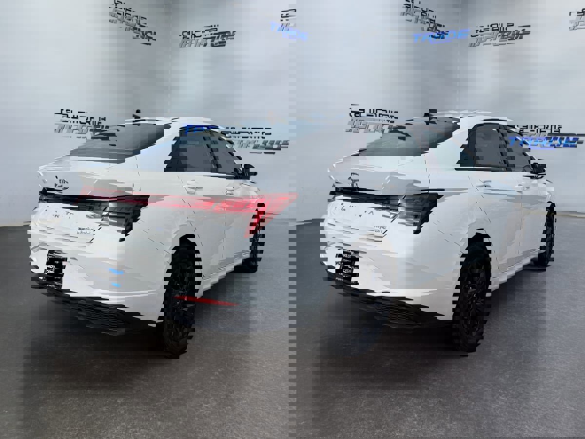 Used 2023 Hyundai Elantra Blue FWD image 5