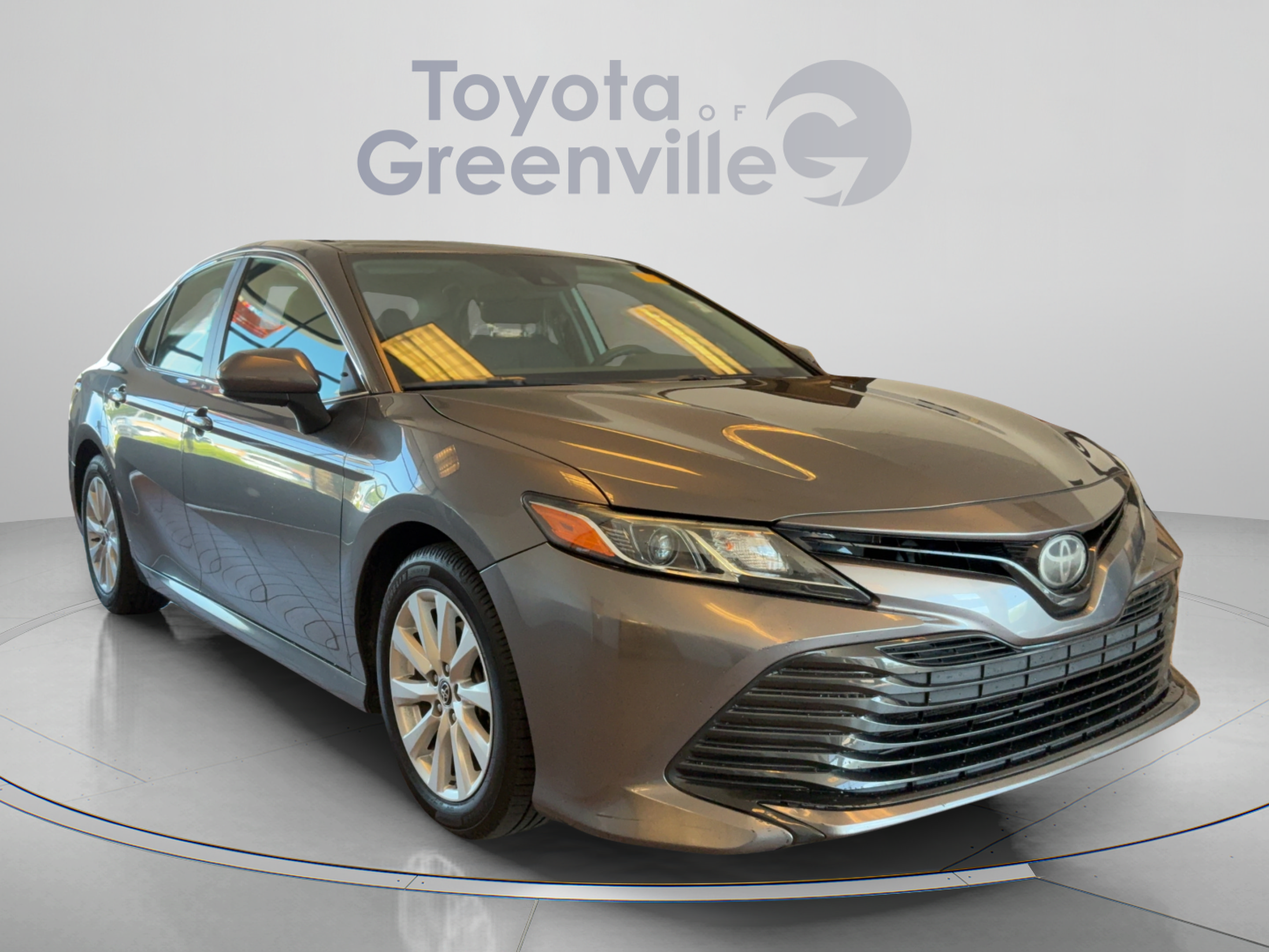 Used 2019 Toyota Camry LE FWD image 8