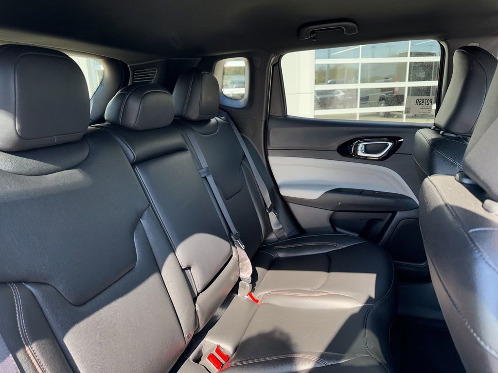 Used 2024 Jeep Compass Limited AWD/4WD image 33