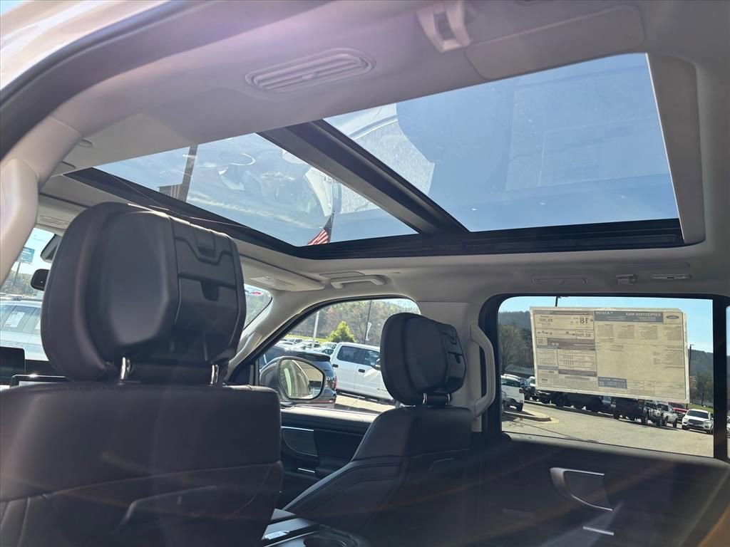 New 2026 Ford Expedition Max Platinum w/ Platinum Ultimate Package image 7