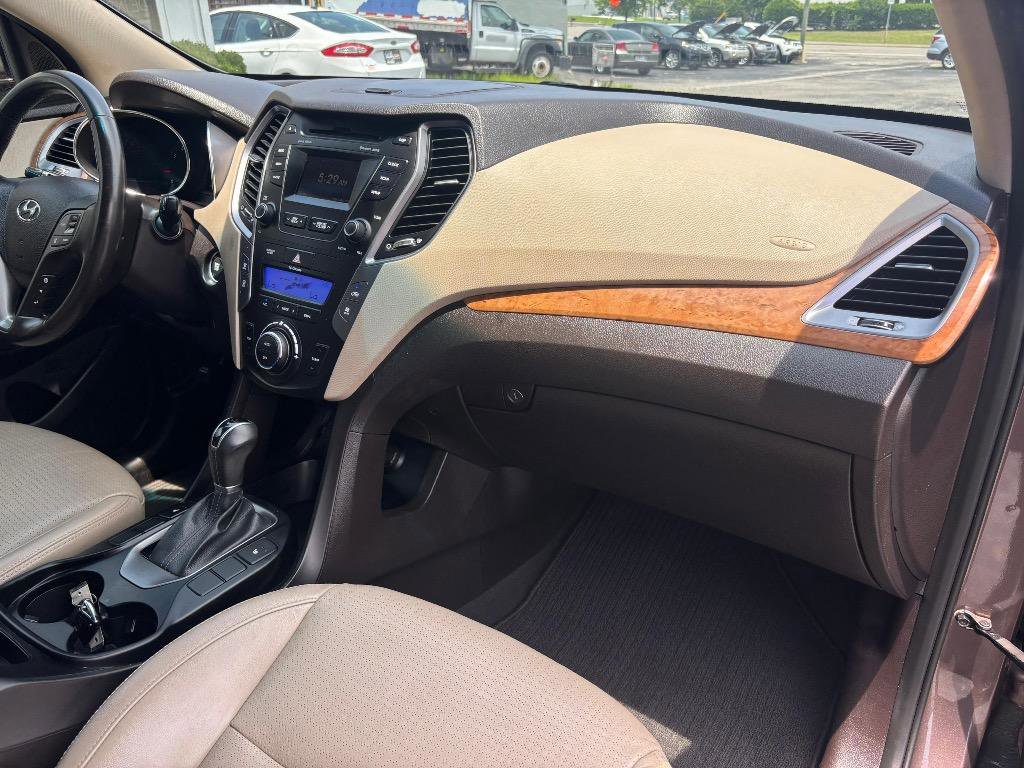 Used 2014 Hyundai Santa Fe GLS AWD/4WD image 29