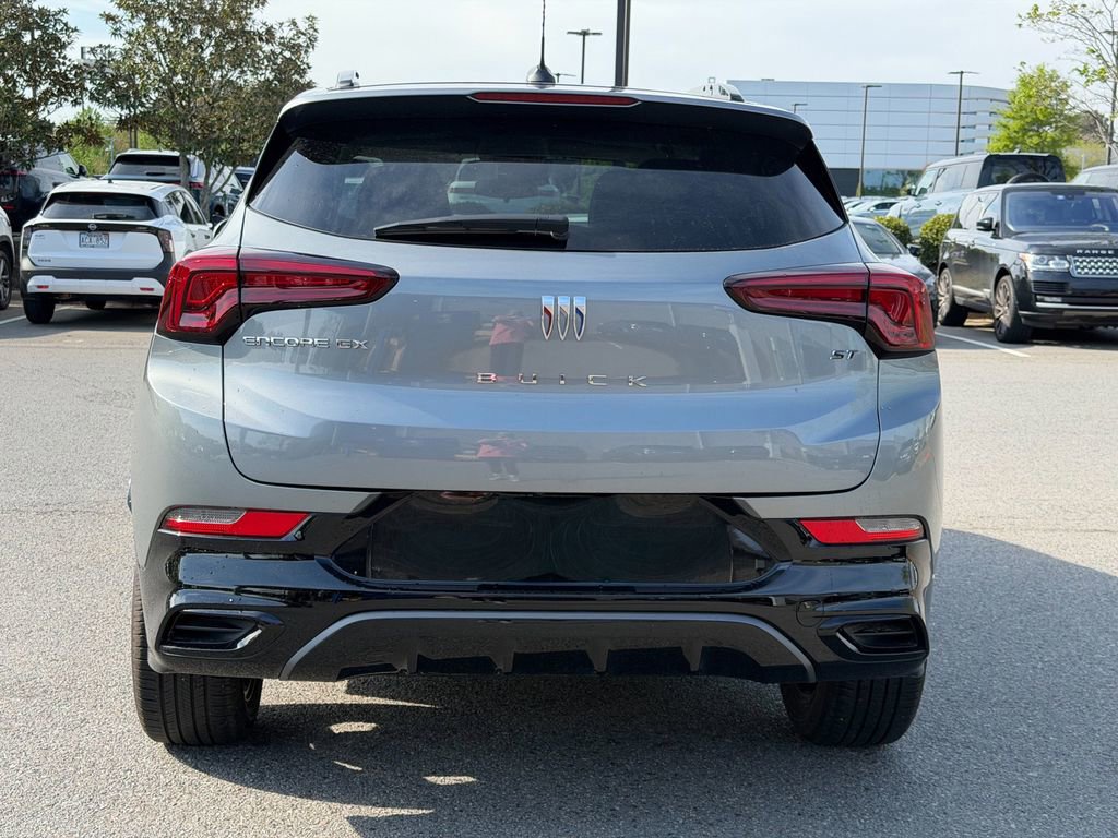 Used 2024 Buick Encore GX Sport Touring w/ Black Roof Package image 4