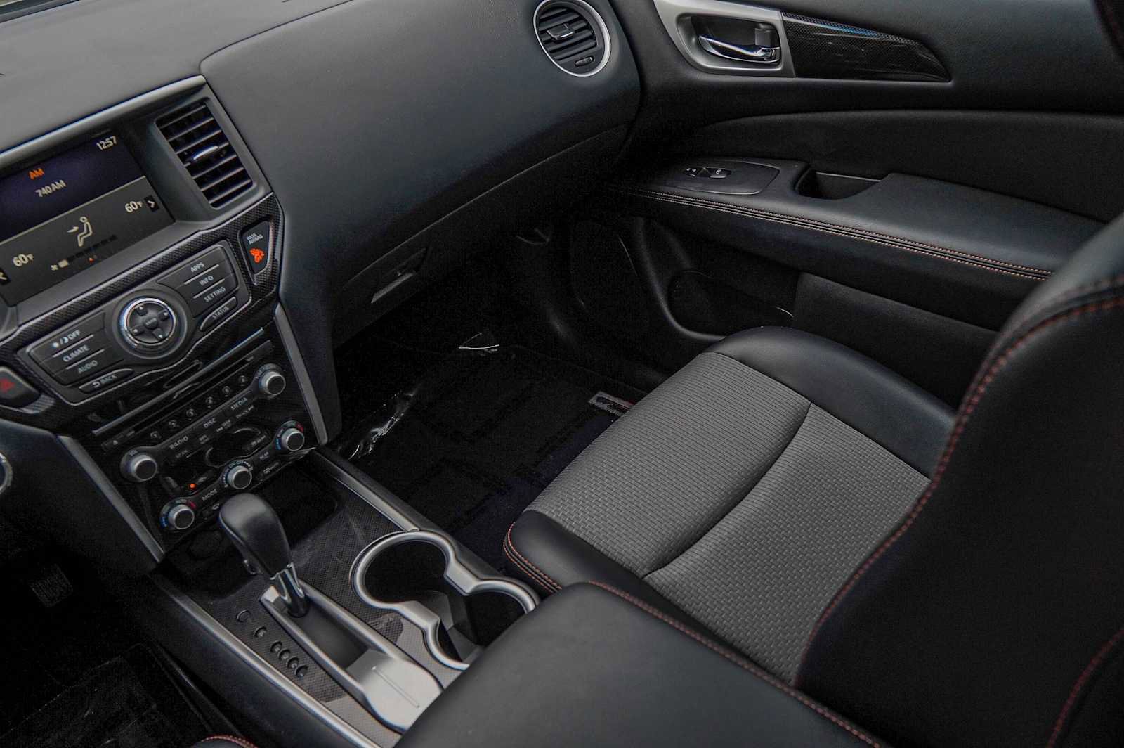 Used 2020 Nissan Pathfinder SV w/ Rock Creek Edition image 28