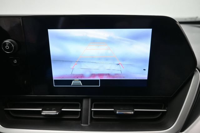 Used 2024 Chevrolet Trax RS w/ Sunroof Package FWD image 18
