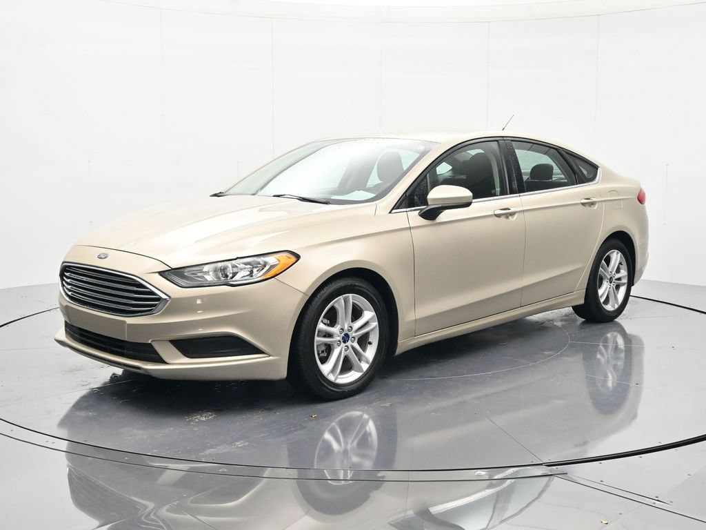 Used 2018 Ford Fusion SE w/ Fusion SE Technology Package