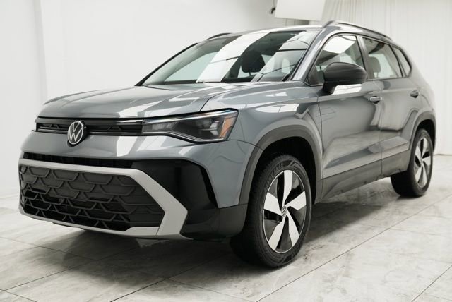 Used 2025 Volkswagen Taos S image 6