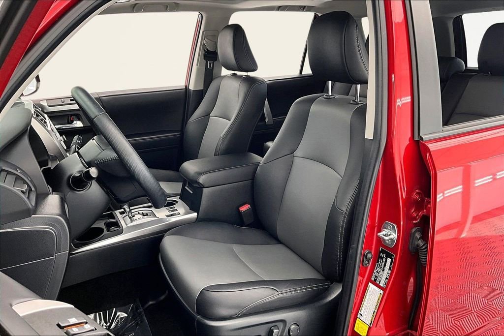 Used 2023 Toyota 4Runner SR5 Premium w/ Moonroof Package image 25