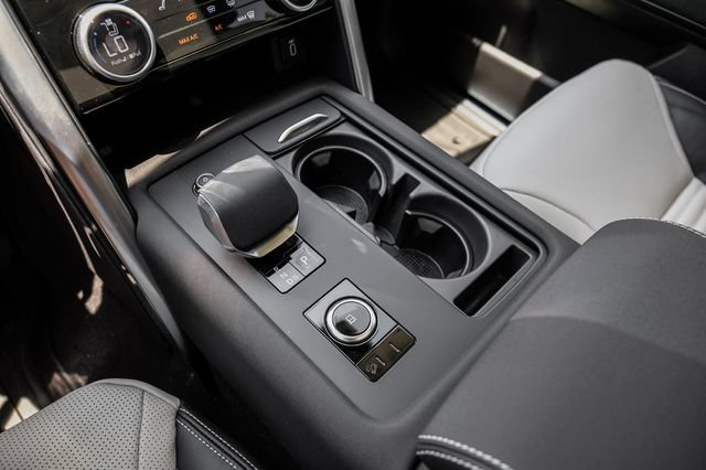 New 2026 Land Rover Discovery Dynamic SE AWD/4WD image 30