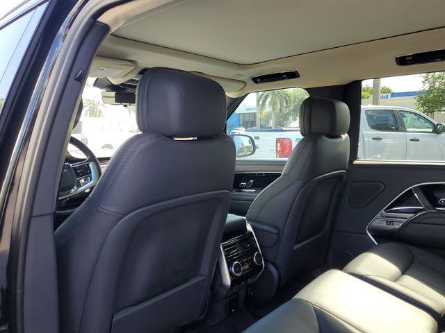 Used 2023 Land Rover Range Rover Long Wheelbase SE AWD/4WD image 16