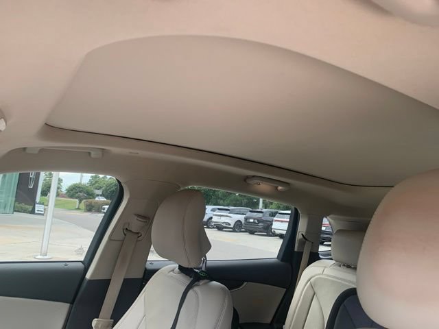 Used 2019 Lincoln Nautilus Reserve FWD image 13