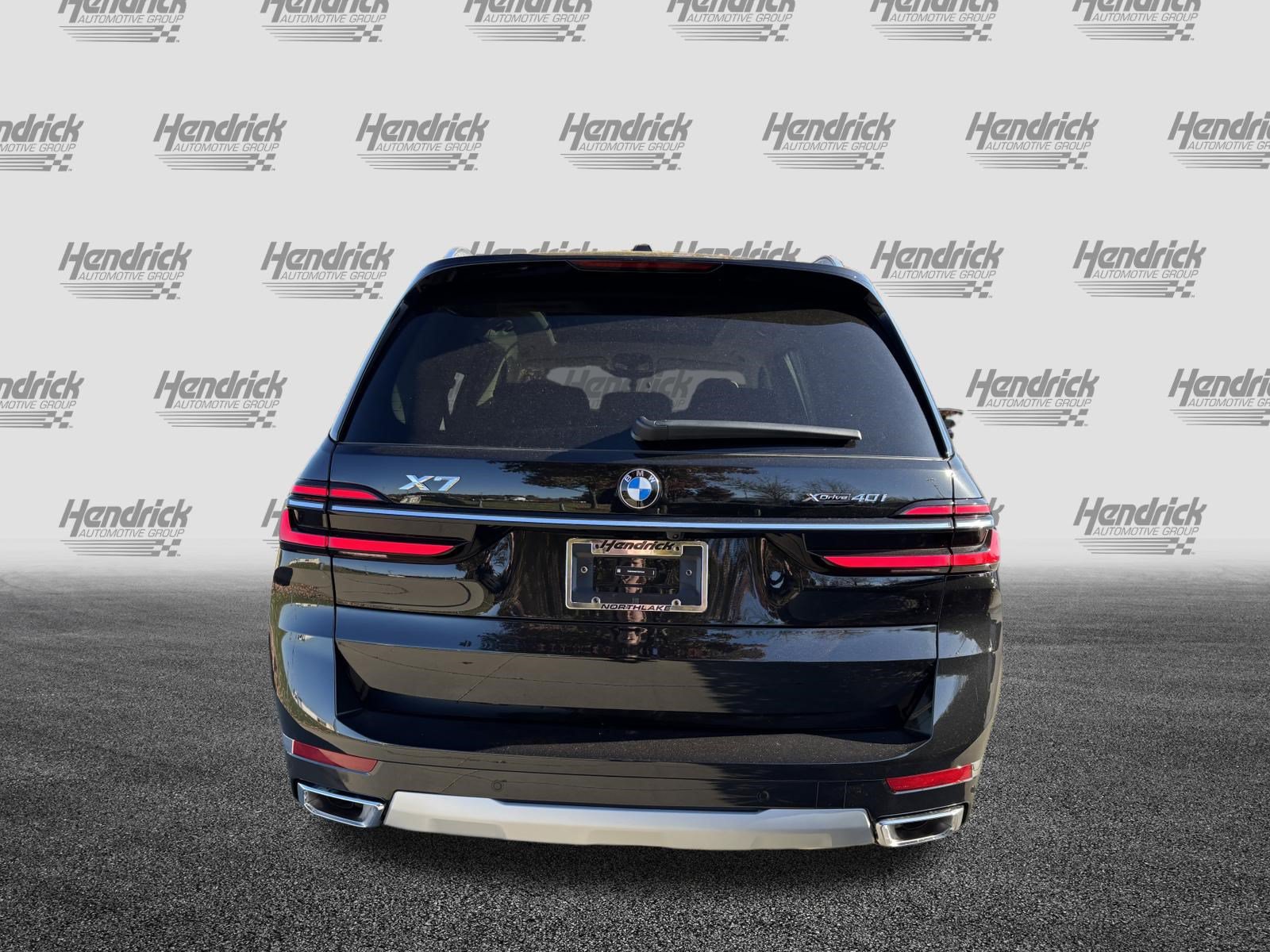 Used 2026 BMW X7 xDrive40i w/ Premium Package AWD/4WD image 8