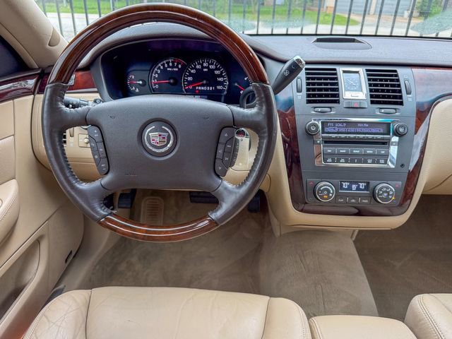 Used 2007 Cadillac DTS Luxury II FWD image 12