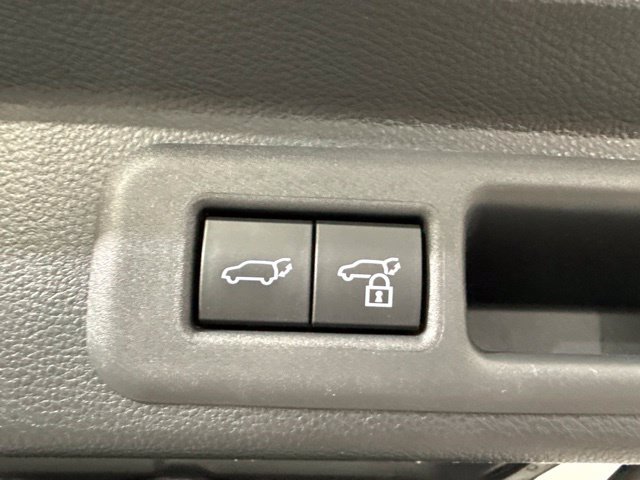 Used 2024 Toyota Sequoia TRD Pro AWD/4WD image 11