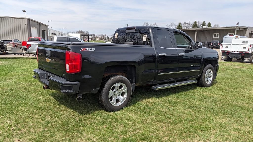 Used 2016 Chevrolet Silverado 1500 LTZ Z71 w/ LTZ Plus Package image 3