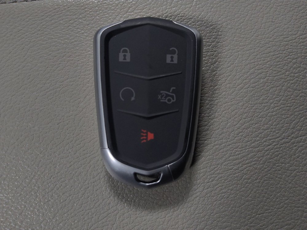 Used 2020 Cadillac XT4 Premium Luxury w/ Driver Awareness Package image 32