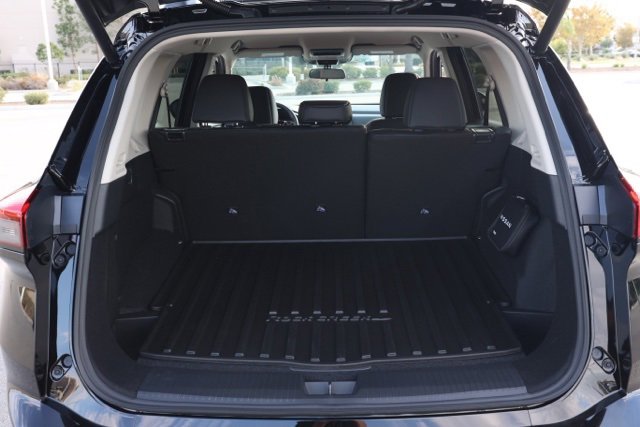 New 2026 Nissan Rogue SV image 16