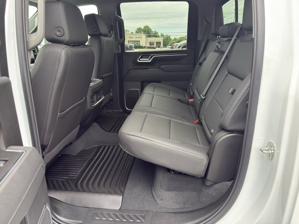 New 2026 Chevrolet Silverado 2500 LT w/ All Star Edition AWD/4WD image 17
