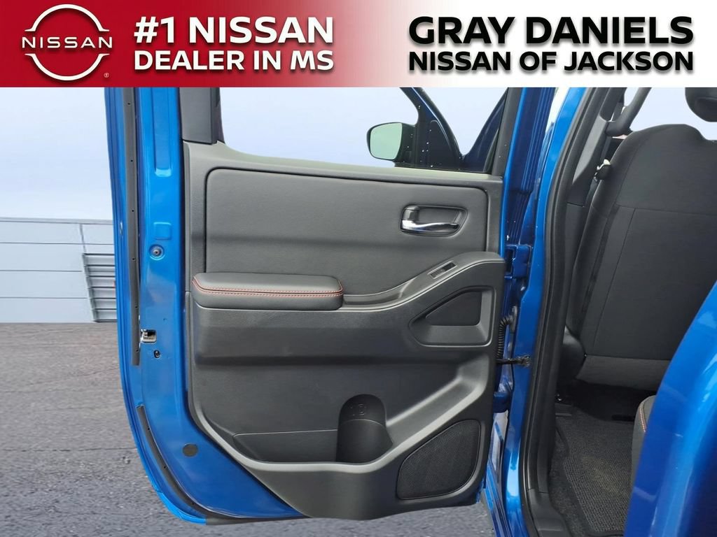 Certified 2025 Nissan Frontier PRO-4X AWD/4WD image 10