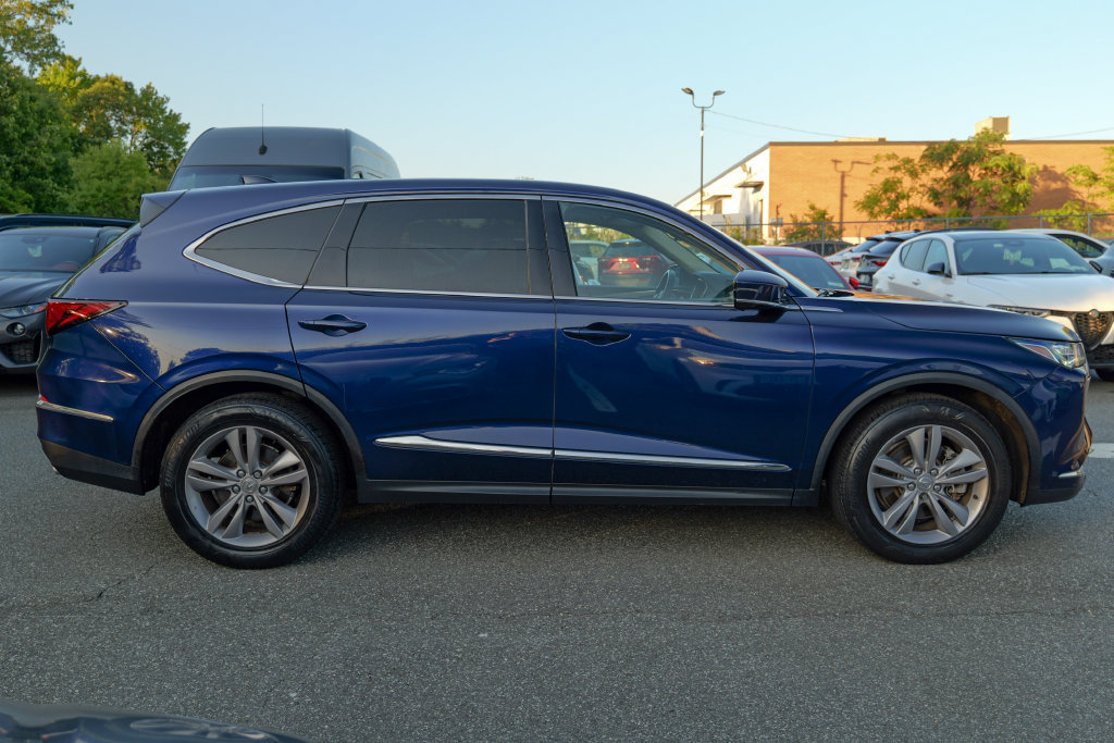 Used 2023 Acura MDX SH-AWD image 8