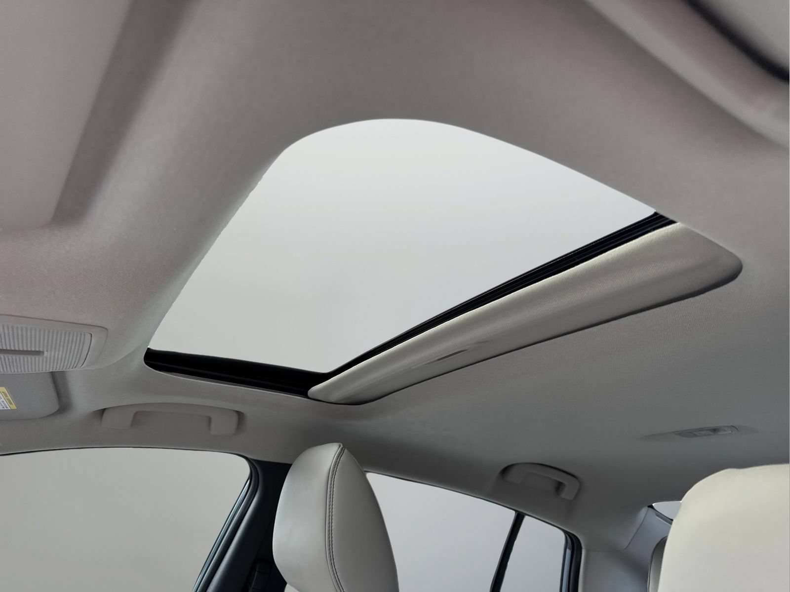 New 2026 Nissan Sentra SL w/ Floor Mat Package FWD image 30