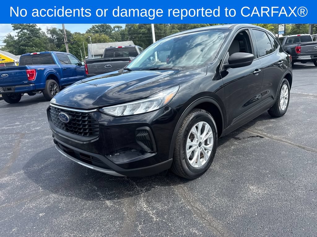 Used 2025 Ford Escape Active FWD image 2