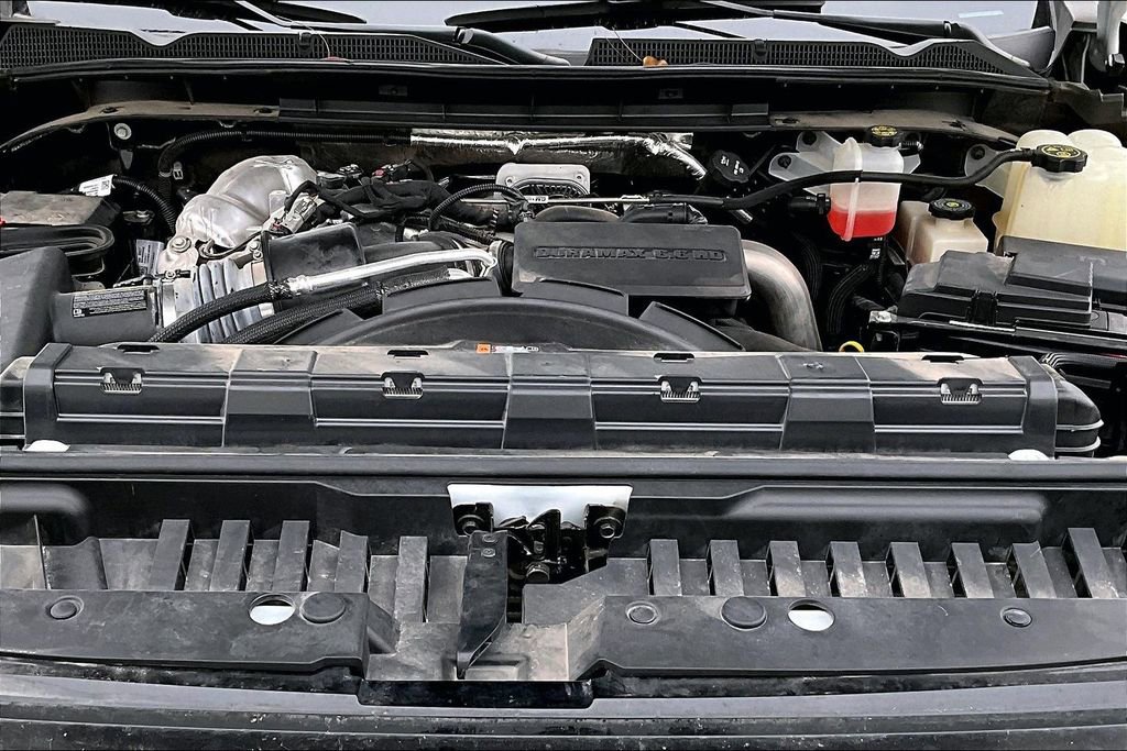 Used 2024 GMC Sierra 2500 AT4 w/ AT4 Premium Plus Package image 12