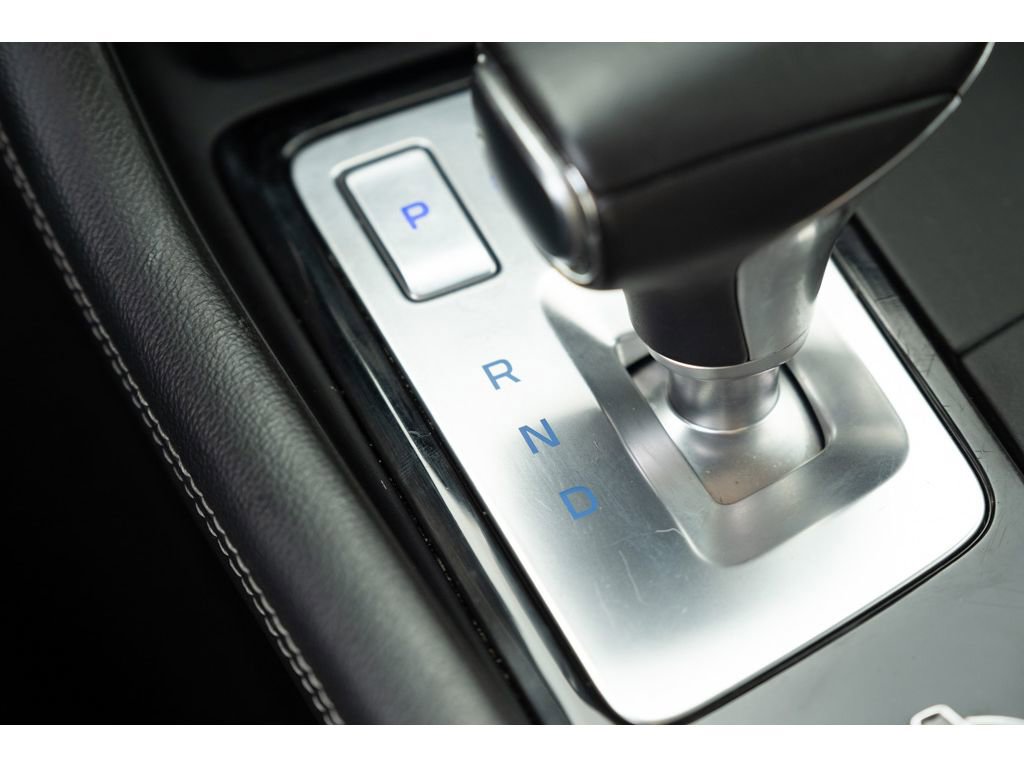 Used 2023 Genesis G70 2.0T image 26