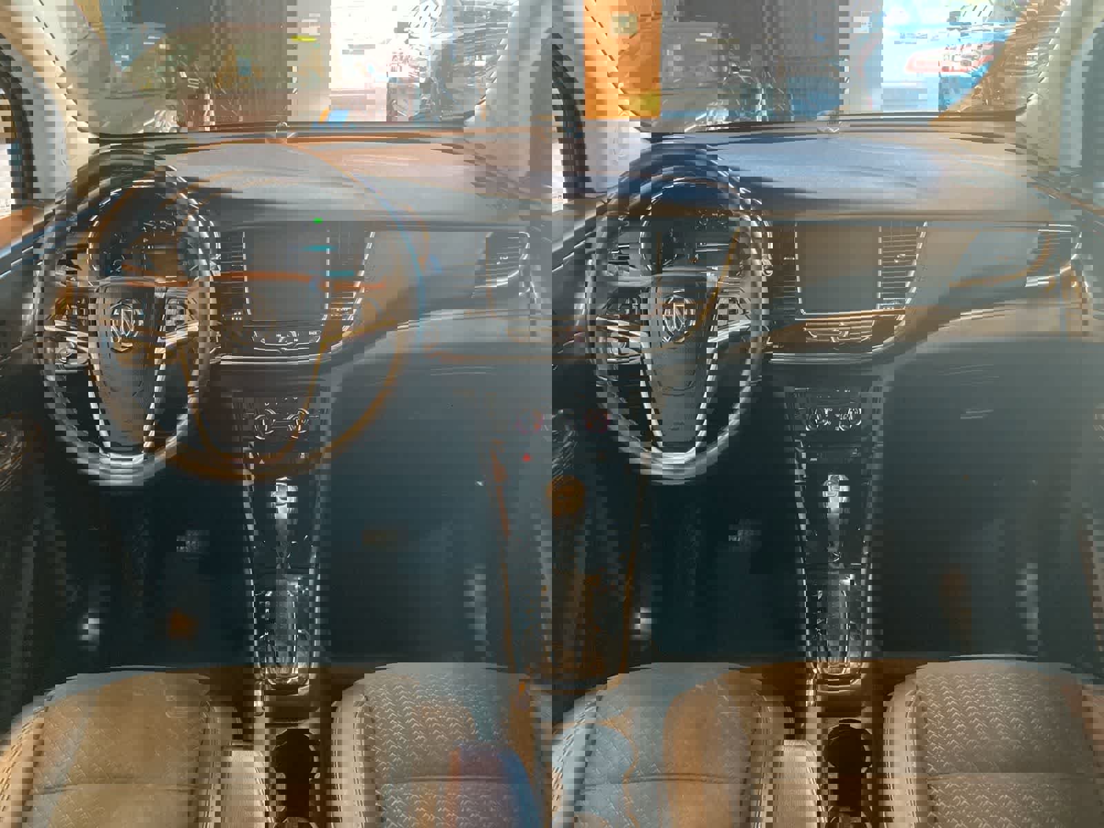 Used 2018 Buick Encore Preferred image 21