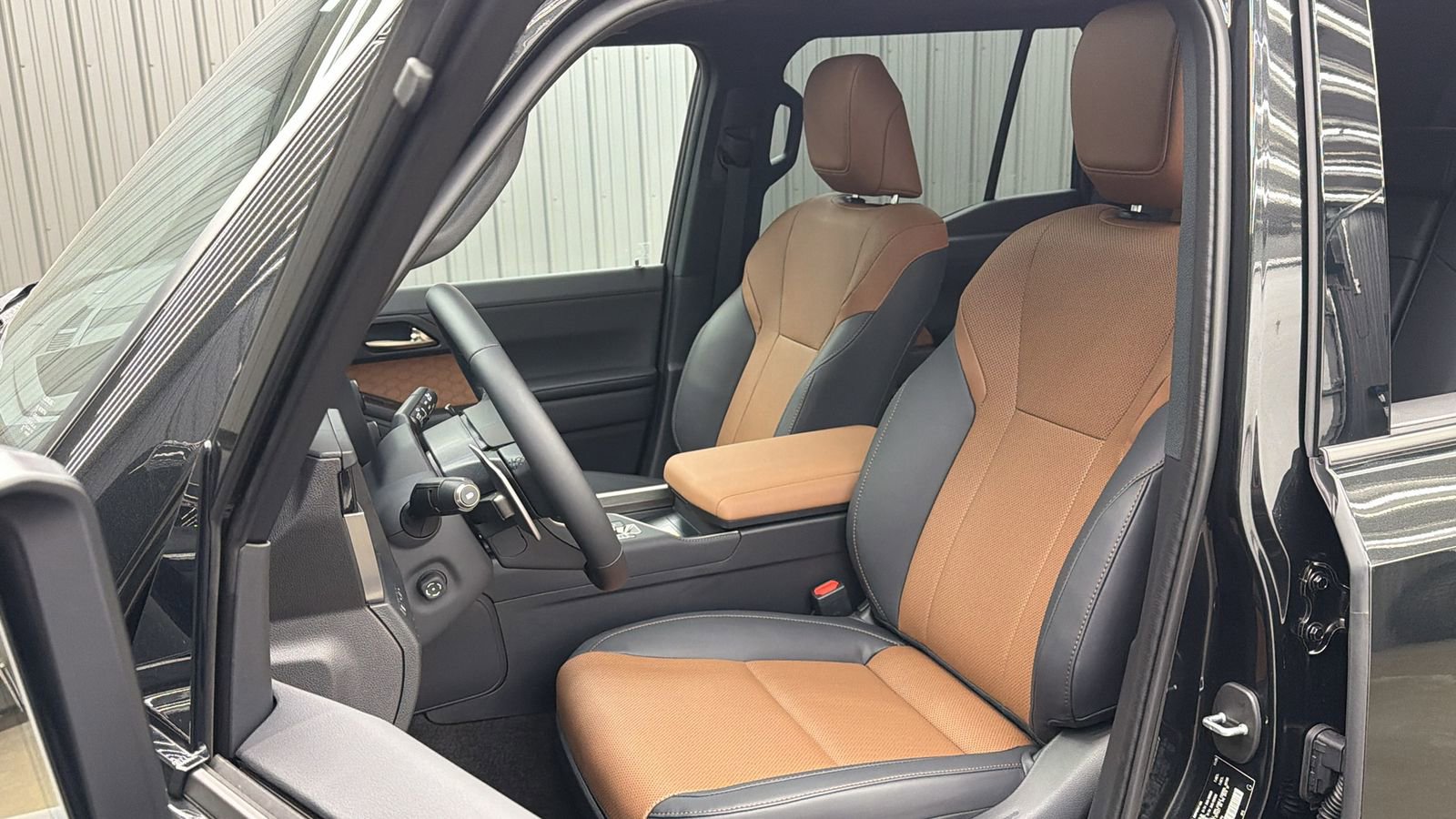 Used 2026 Lexus GX 550 550 Premium+ w/ Accessory Package (2T) image 32