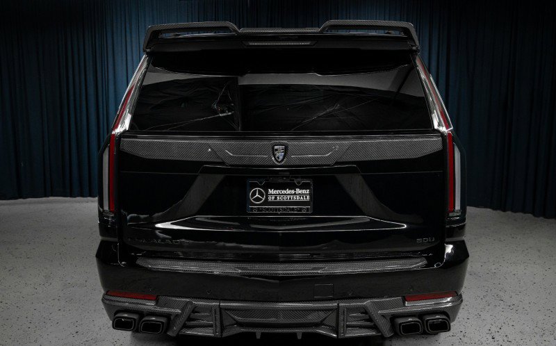 Used 2026 Cadillac Escalade Platinum Sport w/ LPO, ONYX Package AWD/4WD image 9