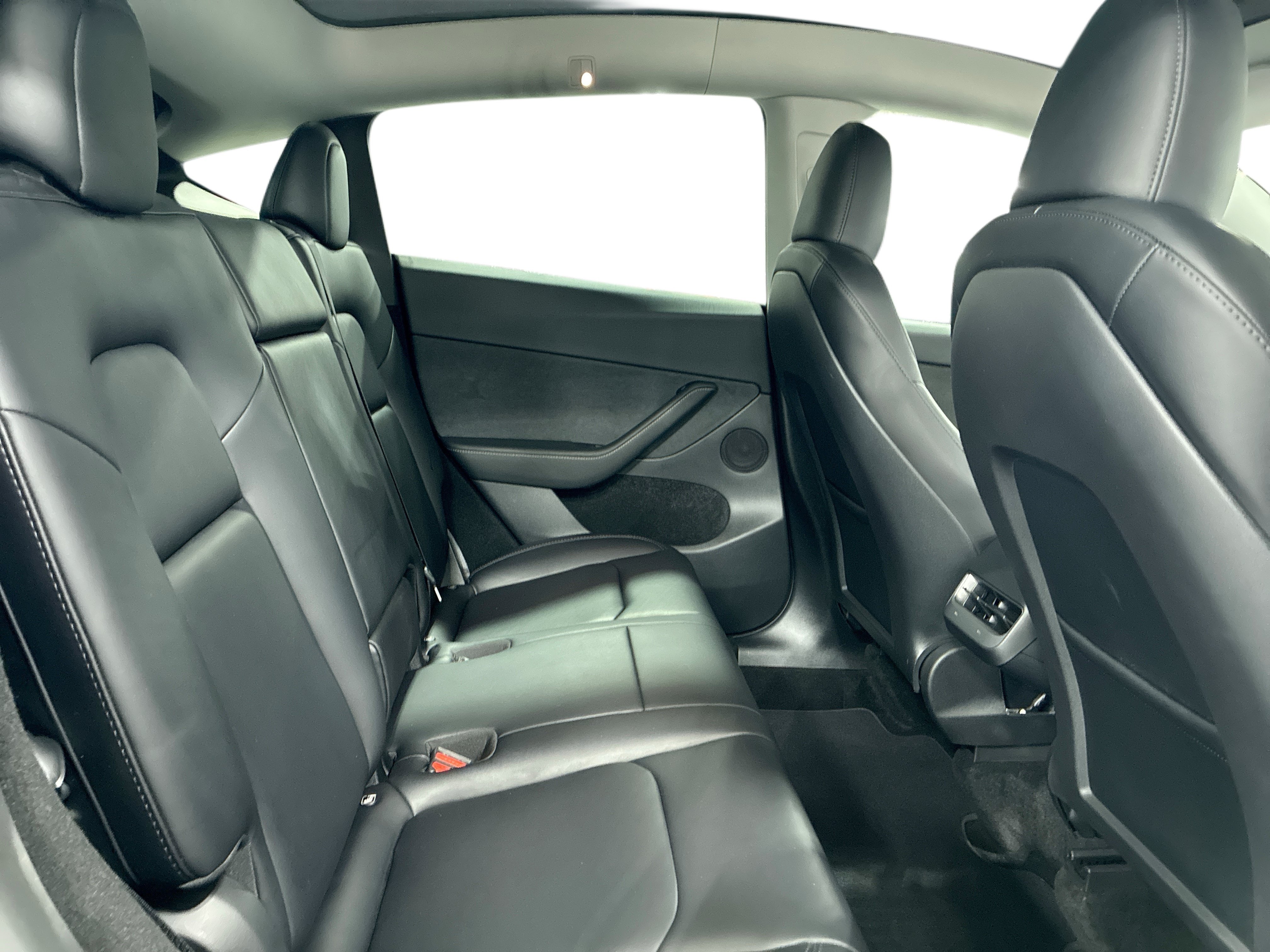 Certified 2023 Tesla Model Y Long Range AWD/4WD image 11