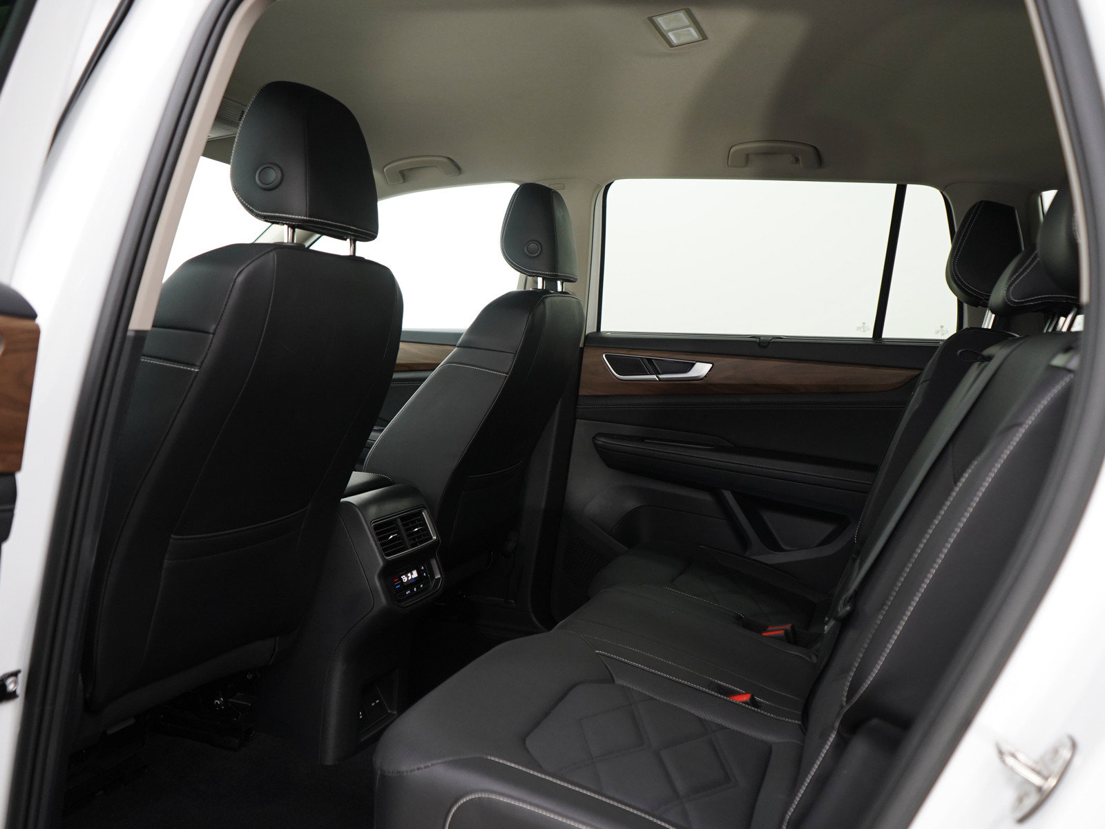 Used 2026 Volkswagen Atlas SE AWD/4WD image 19