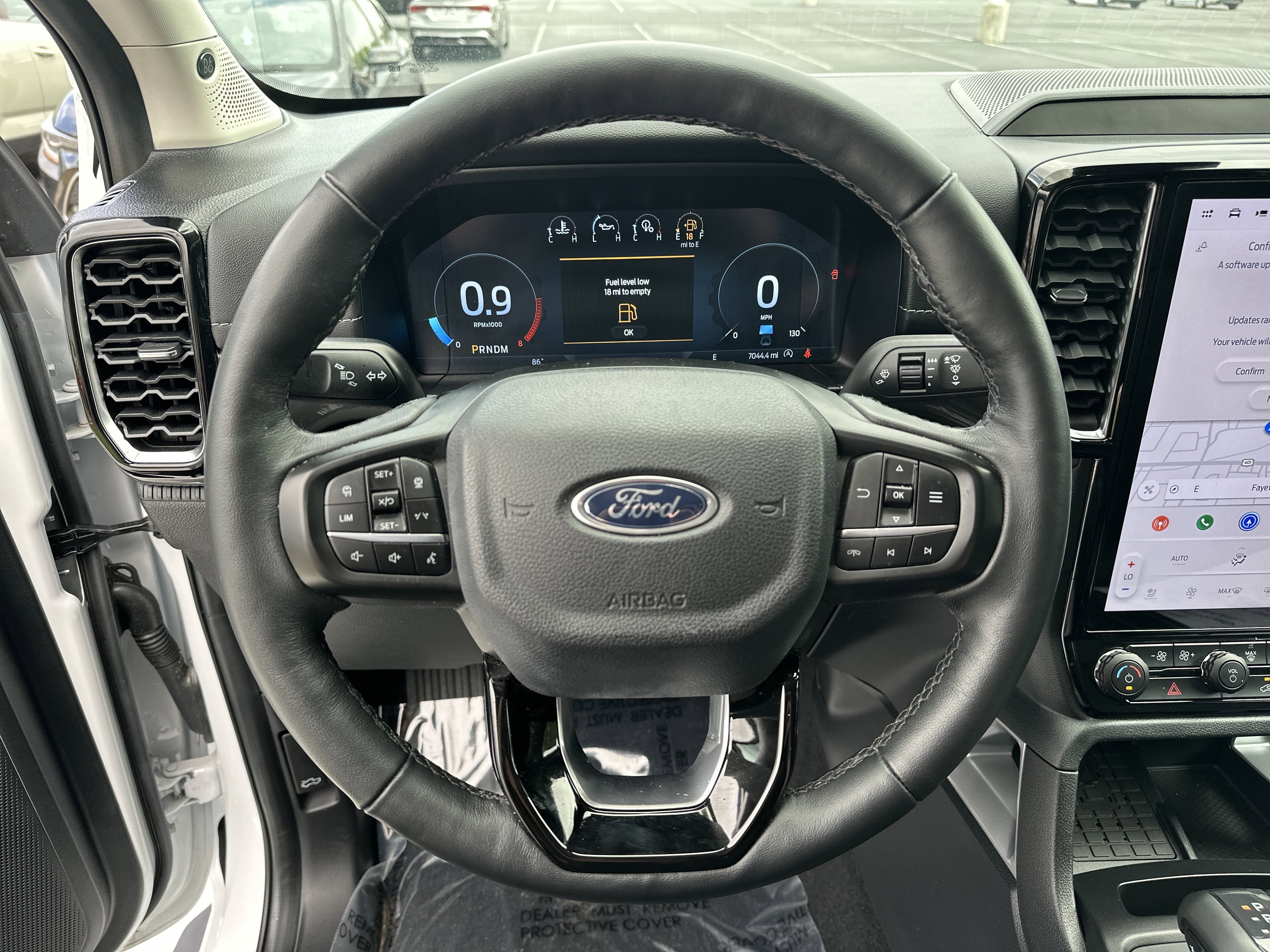 Used 2024 Ford Ranger Lariat w/ FX4 Off-Road Package image 18