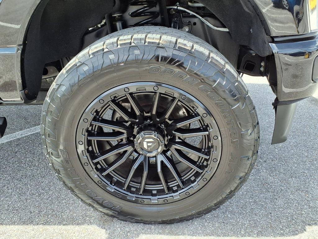 Used 2024 Ford F250 Lariat w/ Black Appearance Package AWD/4WD image 9