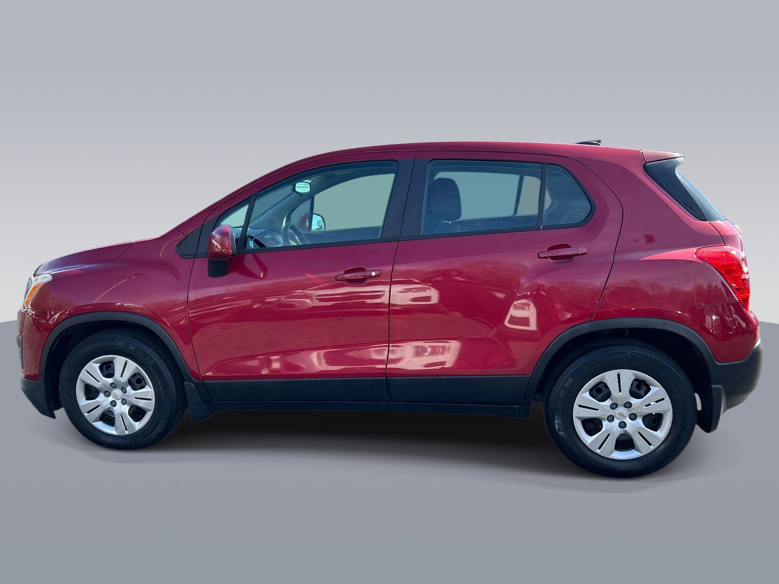 Used 2015 Chevrolet Trax LS w/ LPO, Protection Package FWD image 6