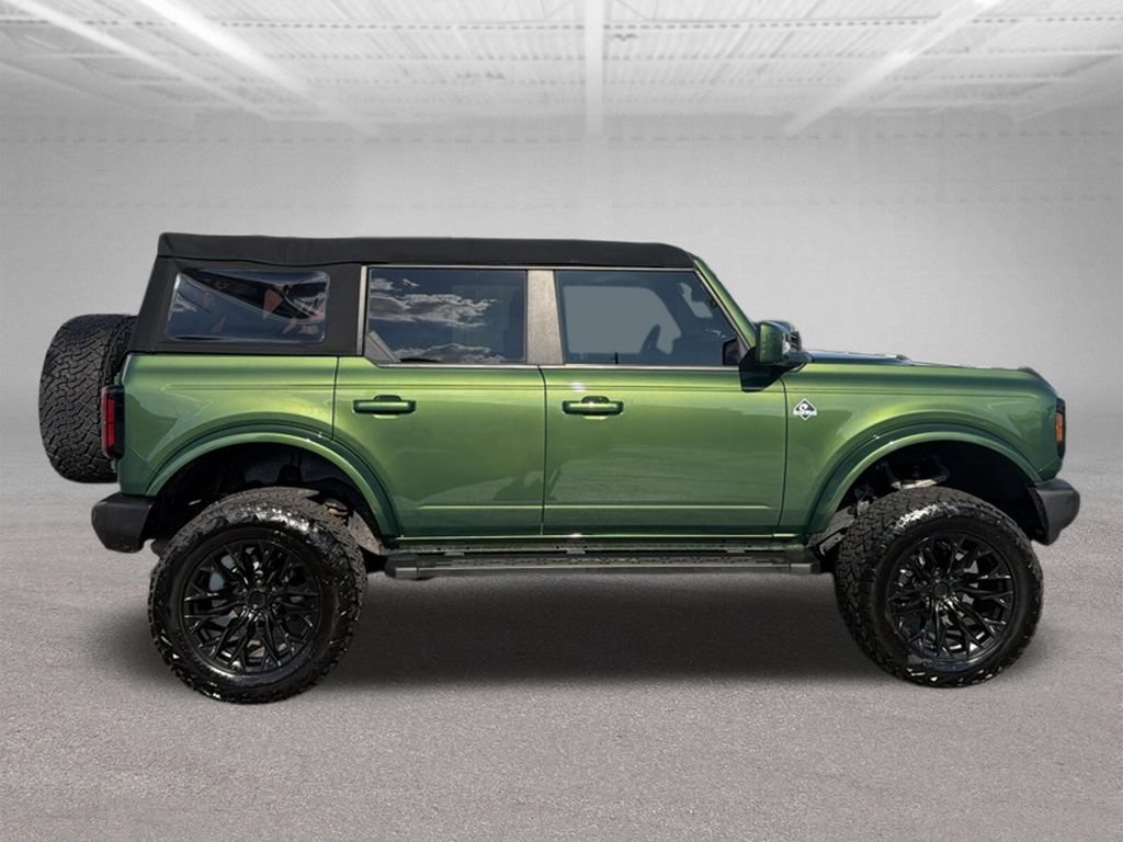 Used 2023 Ford Bronco Outer Banks AWD/4WD image 13