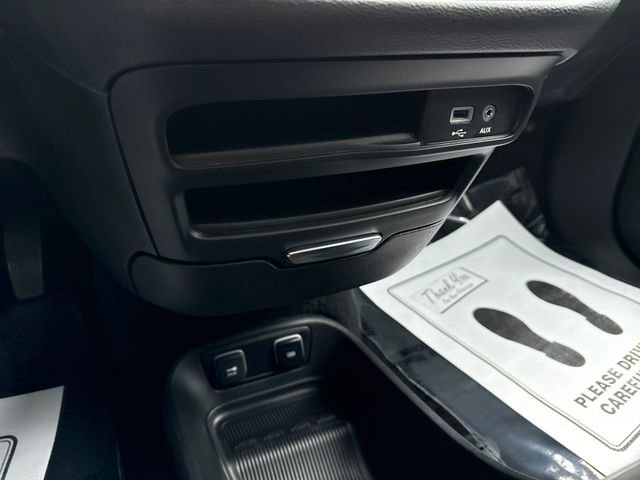 Used 2019 Chrysler Pacifica Touring-L w/ S Appearance Package image 32