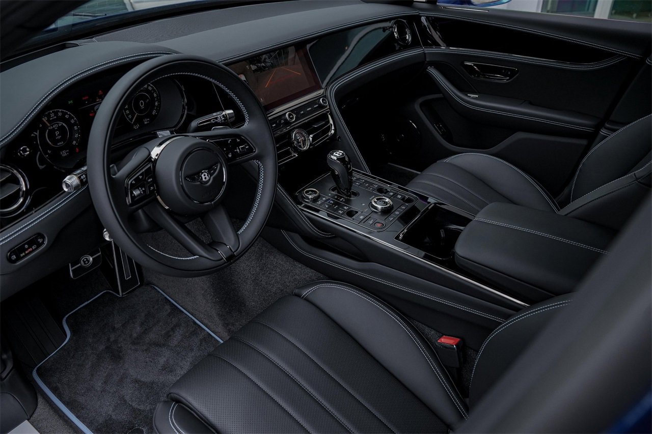 New 2025 Bentley Flying Spur Plug-In Hybrid image 18