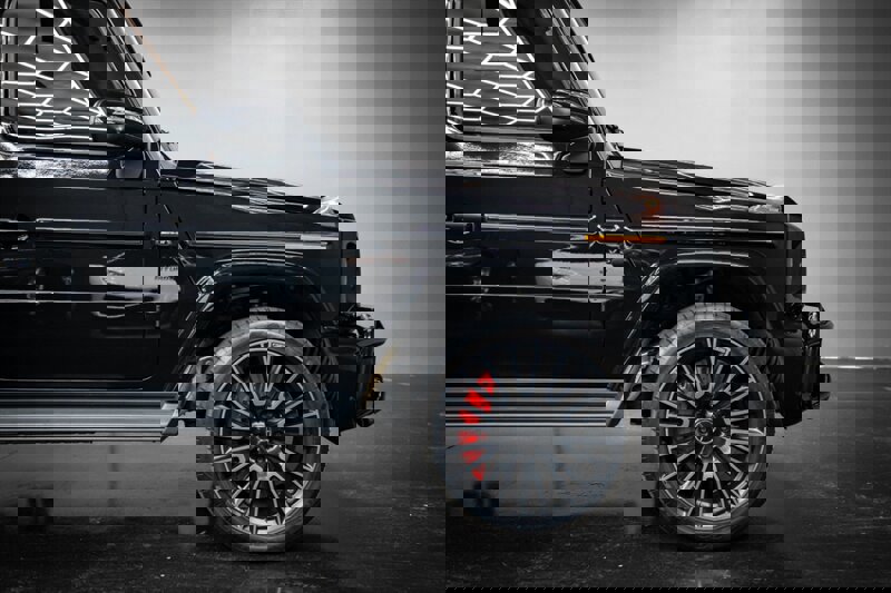 Used 2025 Mercedes-Benz G 63 AMG AMG G 63 image 2