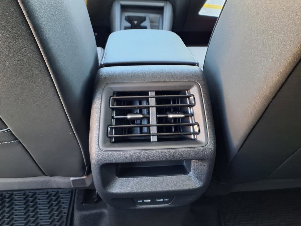 New 2026 Volkswagen Tiguan SE AWD/4WD image 60