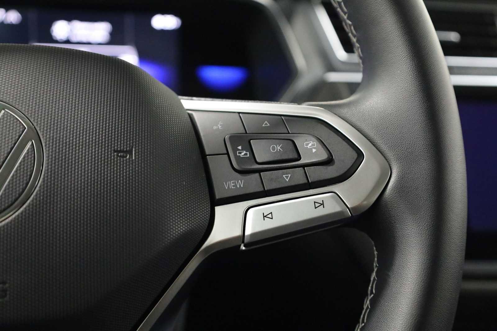 Used 2022 Volkswagen Tiguan SE image 25